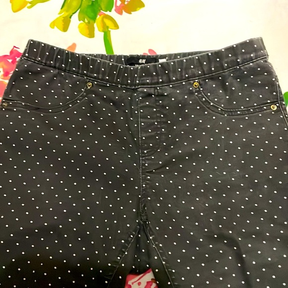 H&M Stretchable skinny jeans - Picture 2 of 4